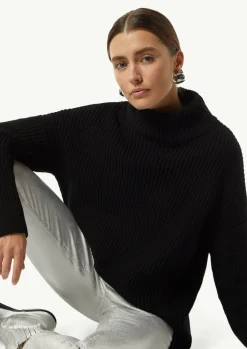 Langer Strickpullover mit Stehkragen-Comma Hot