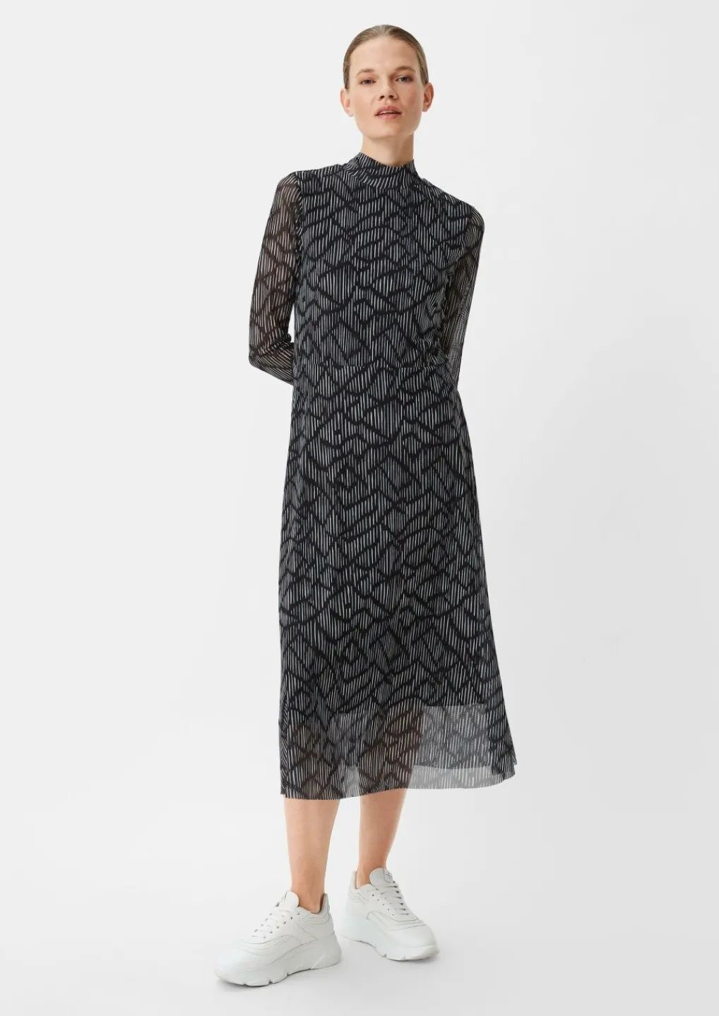 Langes Kleid aus Mesh-Comma Best