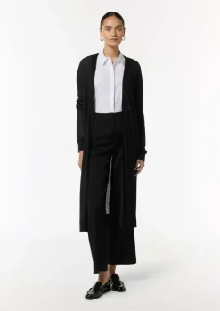 Lange Strickjacke mit Rippbündchen und seitlich geschlitztem Saum-Comma Fashion