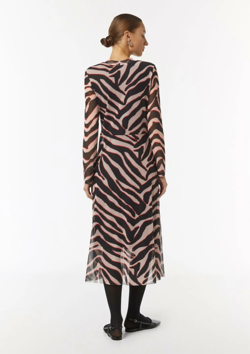 Langärmeliges Kleid mit Stehkragen-Comma Best