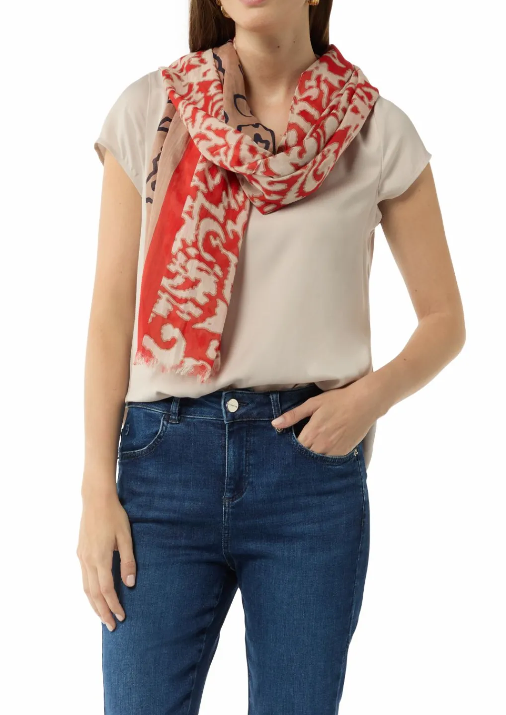 Leichter Schal mit All-over-Print aus Baumwollmix-Comma Outlet
