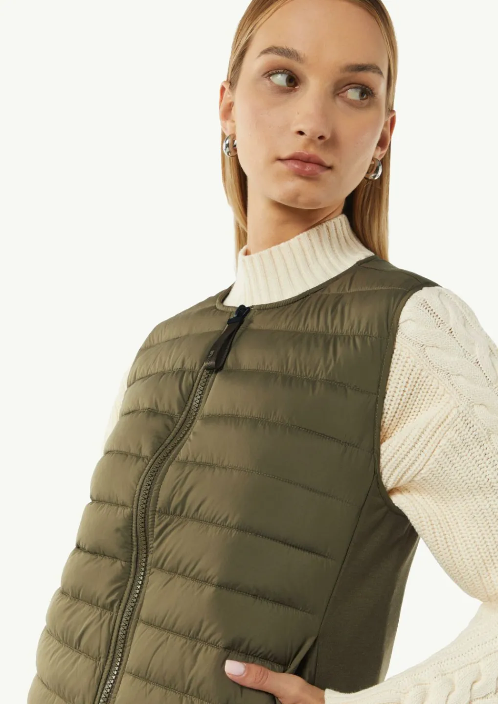 Leichte Steppweste im Fabricmix-Comma Fashion