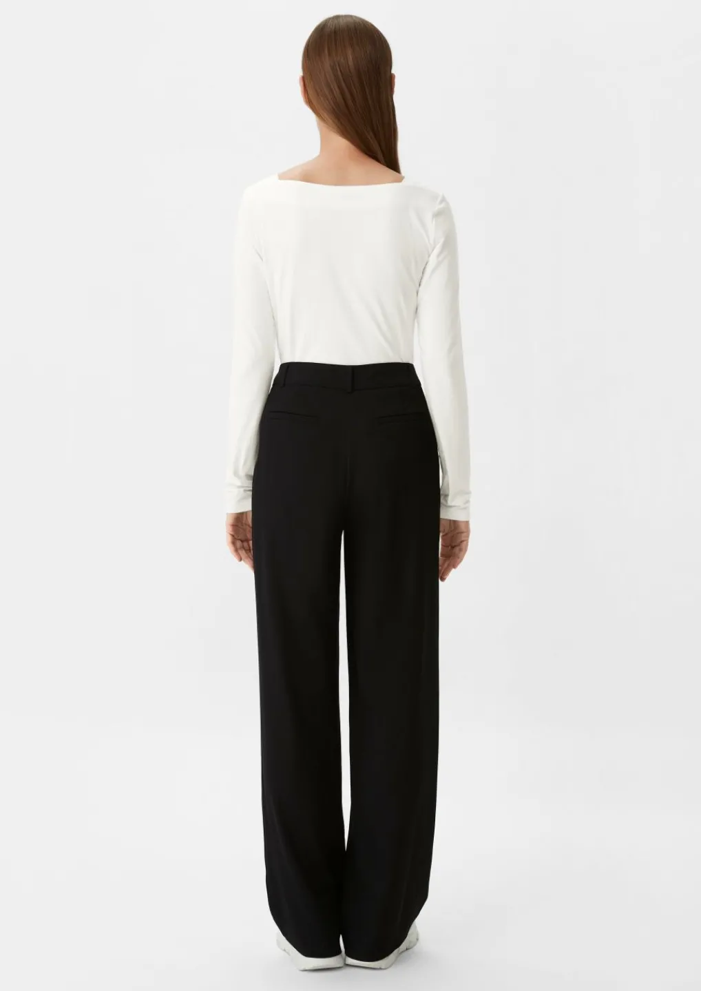 Longsleeve mit eckigem Ausschnitt-Comma Hot
