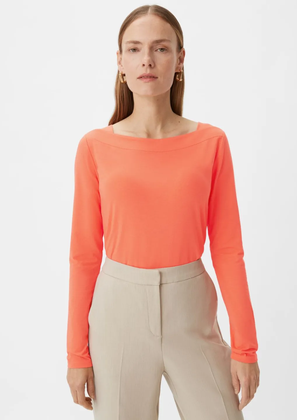 Longsleeve mit eckigem Ausschnitt-Comma Hot