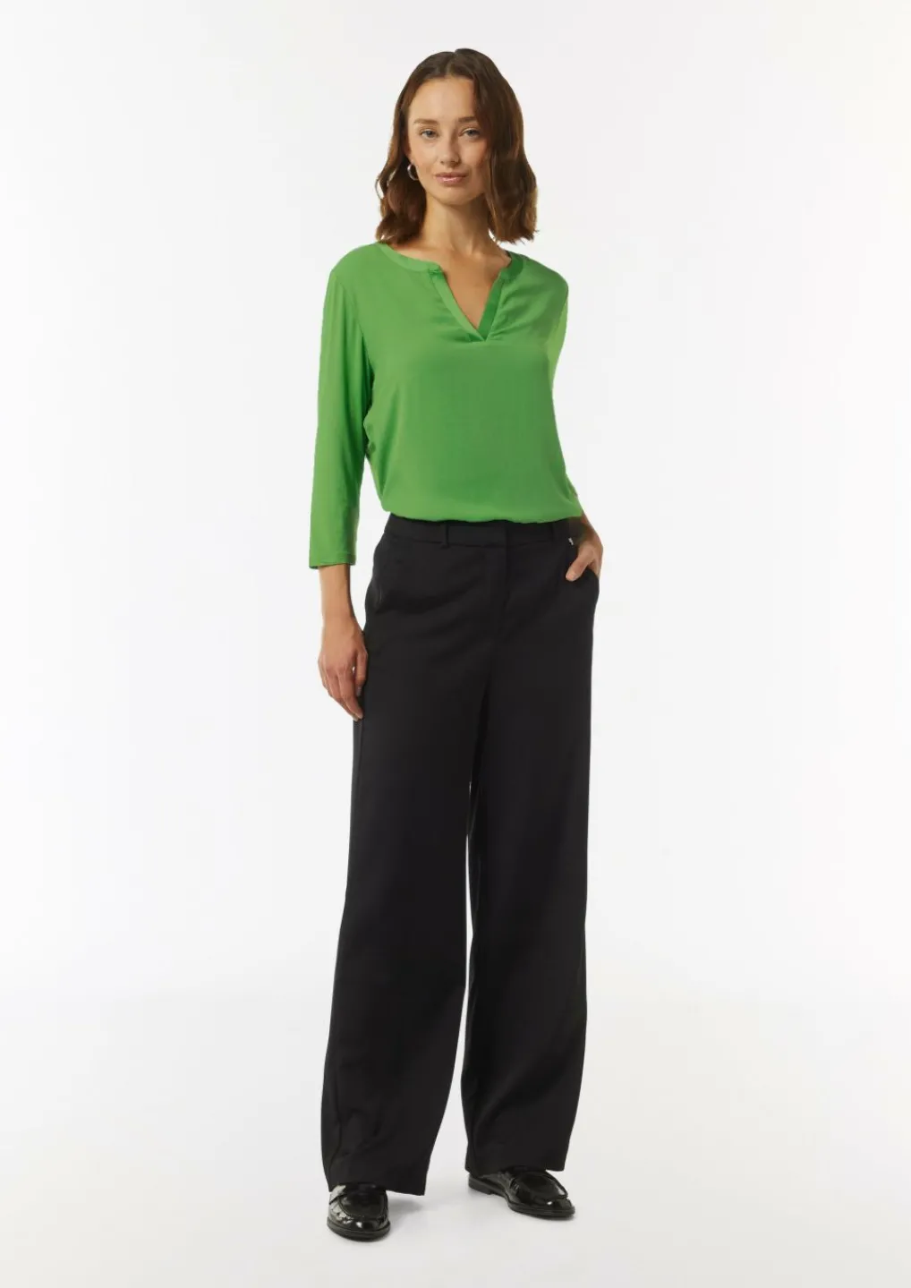Longsleeve mit Tunika-Ausschnitt und Satinblende-Comma Outlet