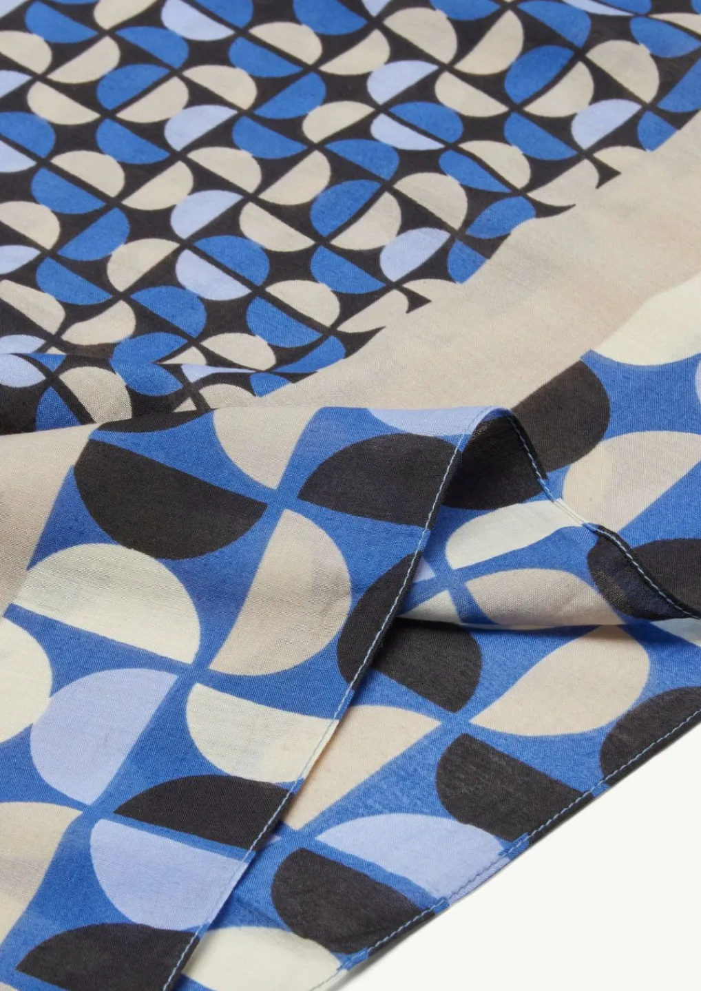 Loop-Schal mit All-over-Print-Comma Discount