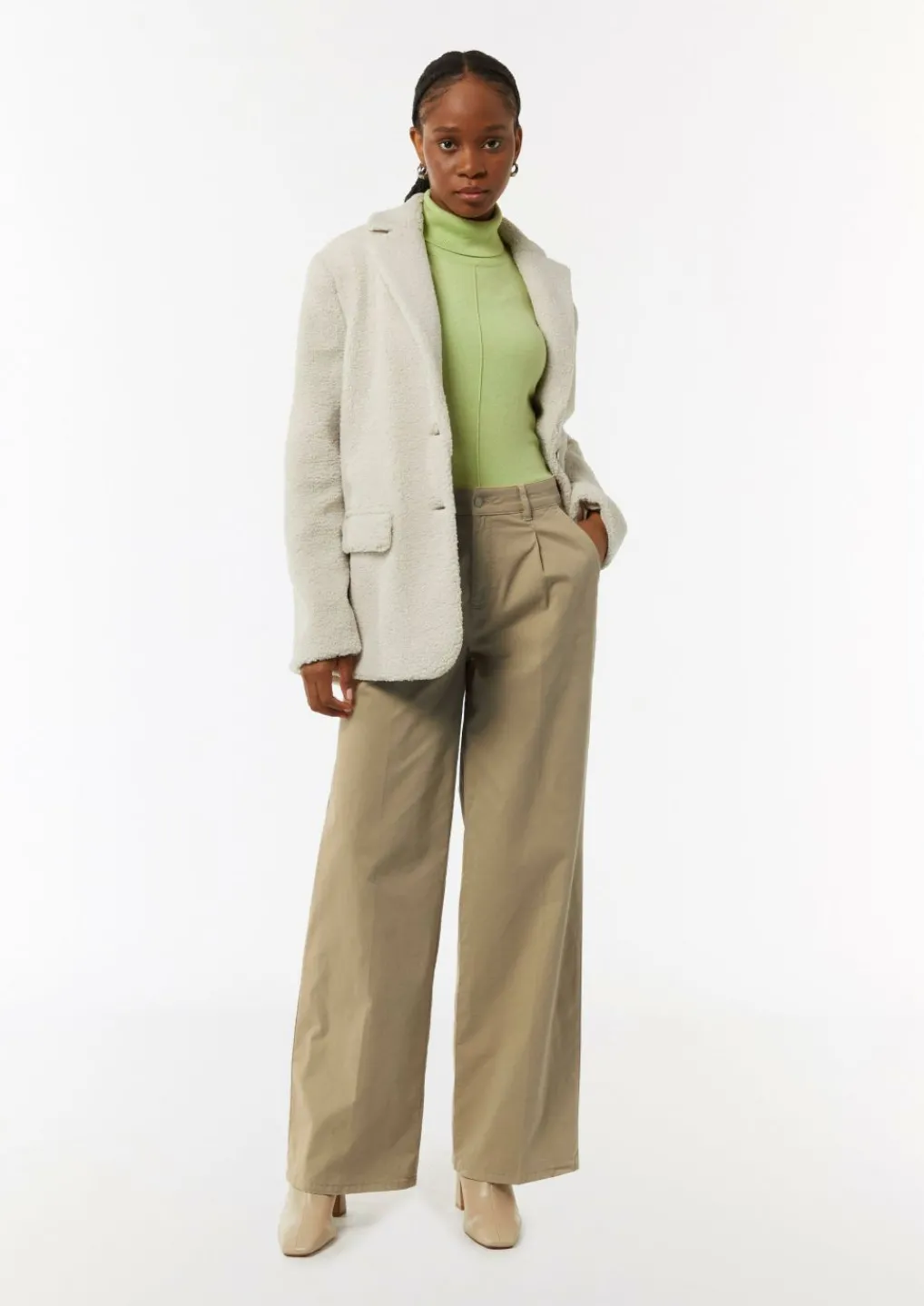 Loose: Twillhose mit weitem Bein-Comma Online