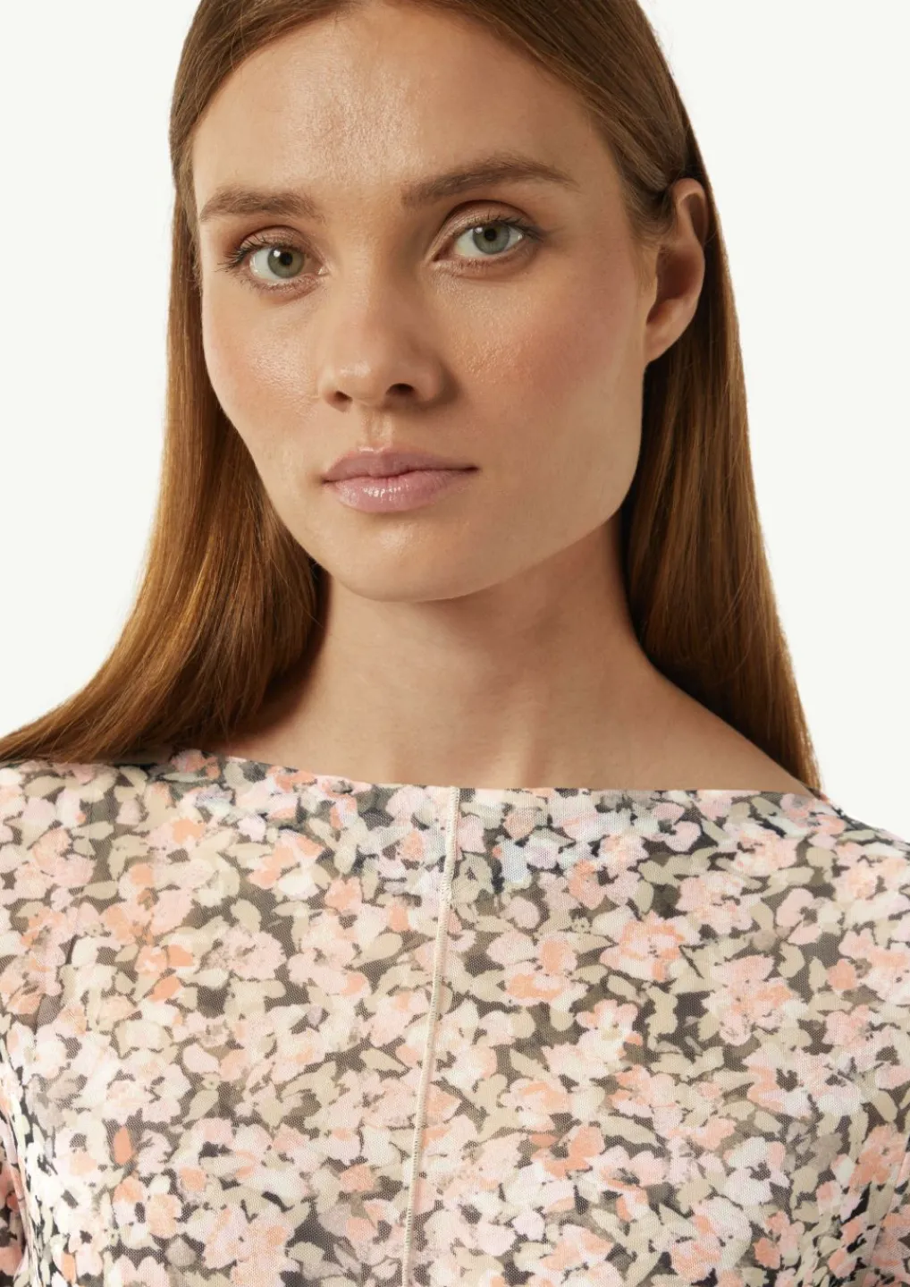 Mesh-Langarmshirt mit floraler Musterung-Comma New