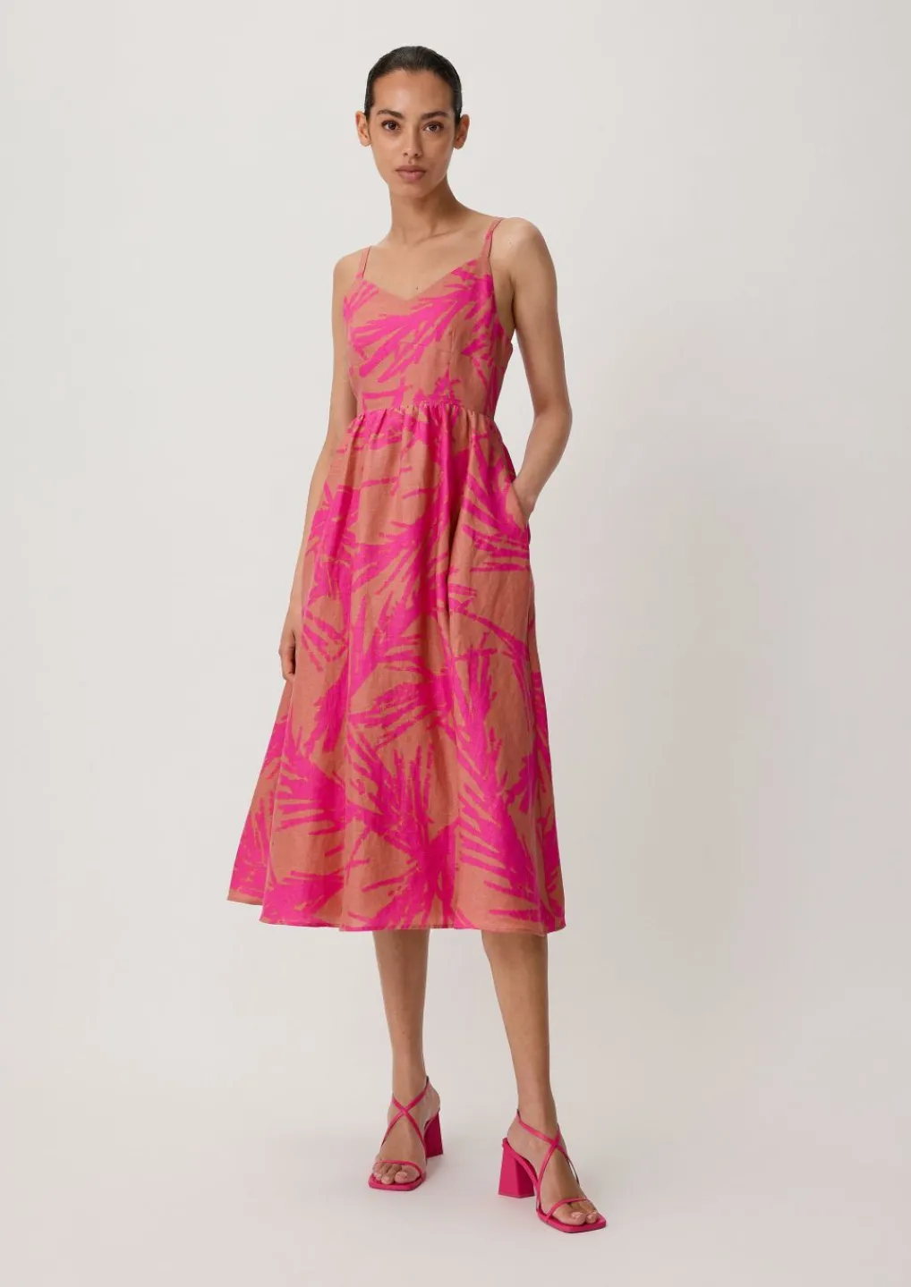Midikleid aus Leinen-Comma Online