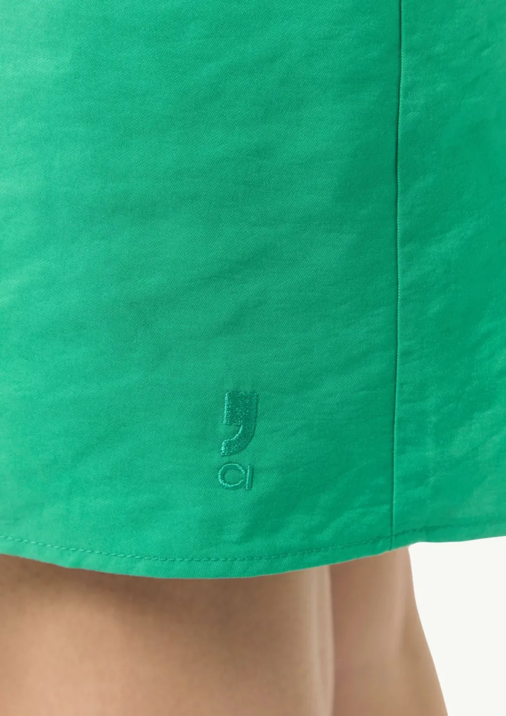 Minikleid mit Webstruktur-Comma Hot