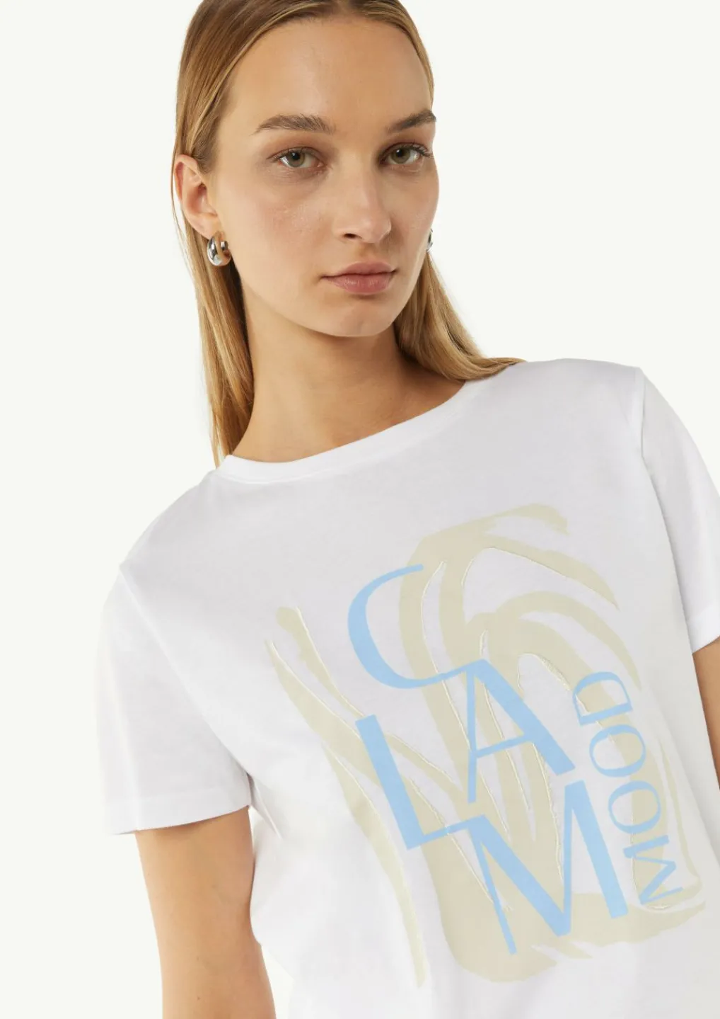 Modisches T-Shirt mit Frontprint-Comma Hot