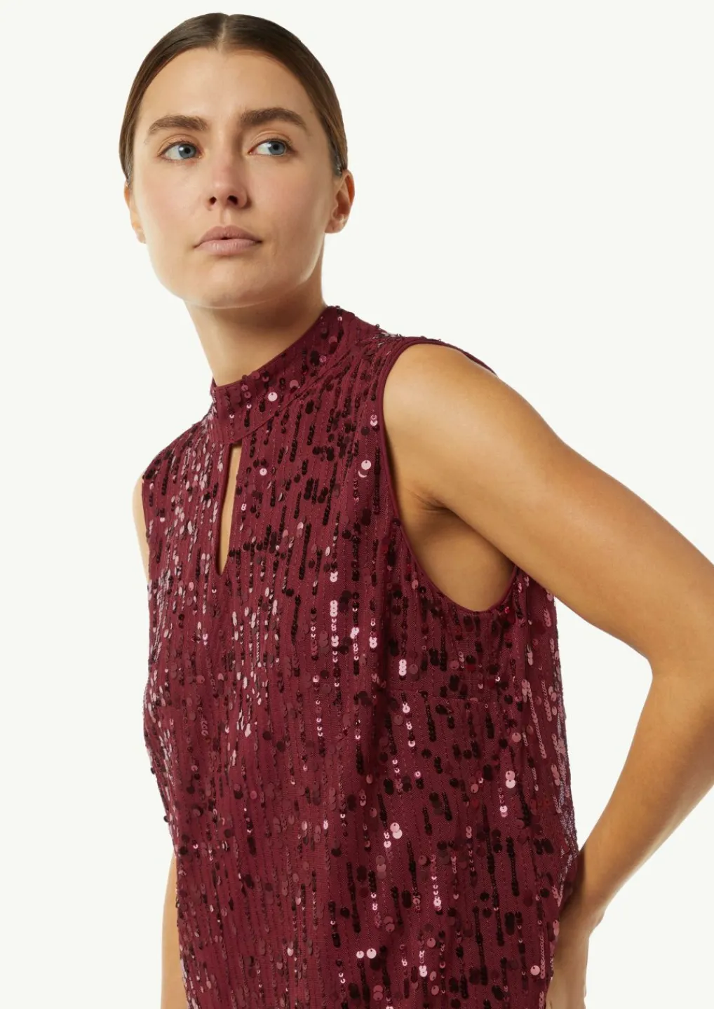 Pailletten-Top mit Cut-out-Comma Sale