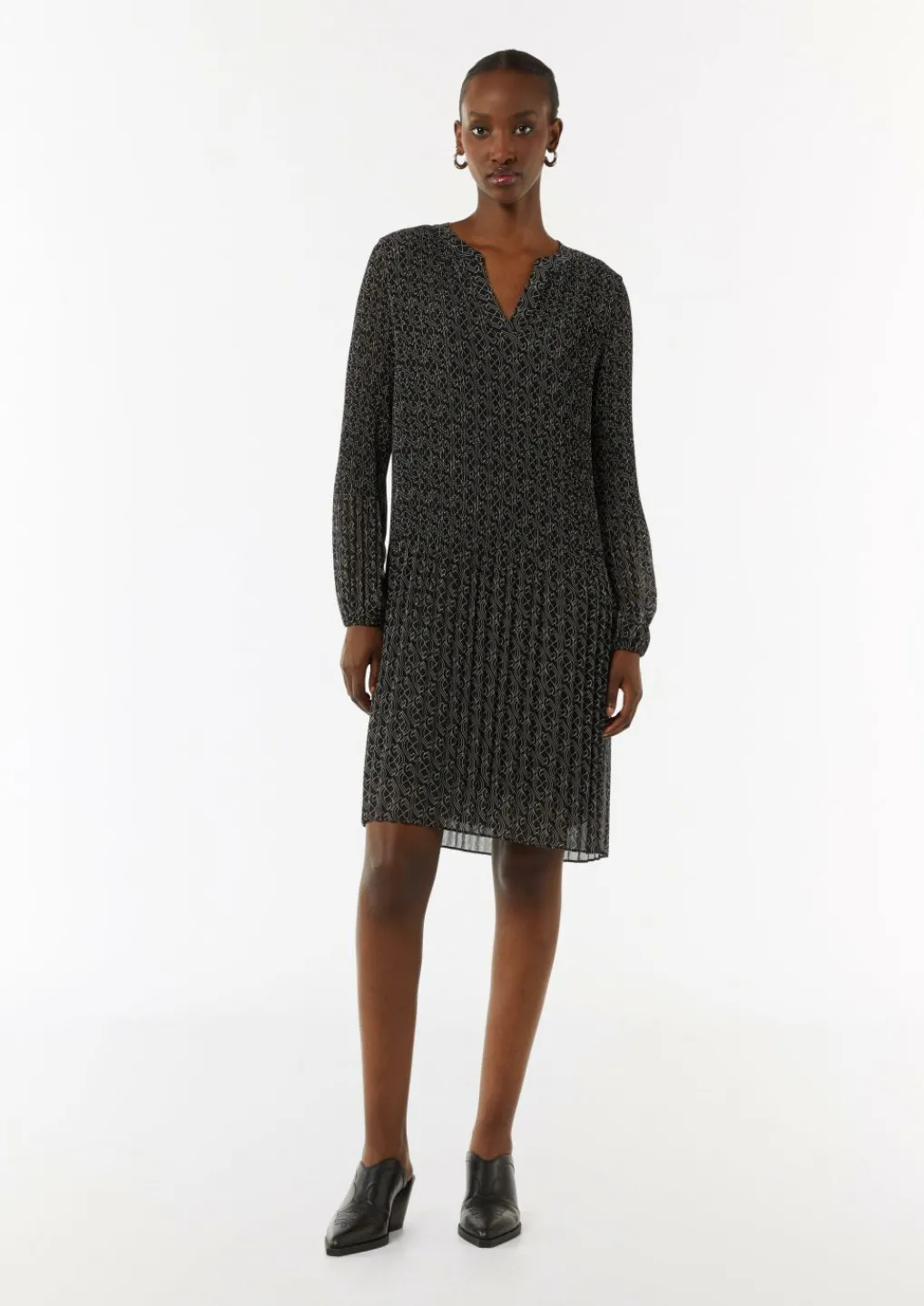 Plissiertes Chiffon-Kleid mit V-Ausschnitt-Comma Sale