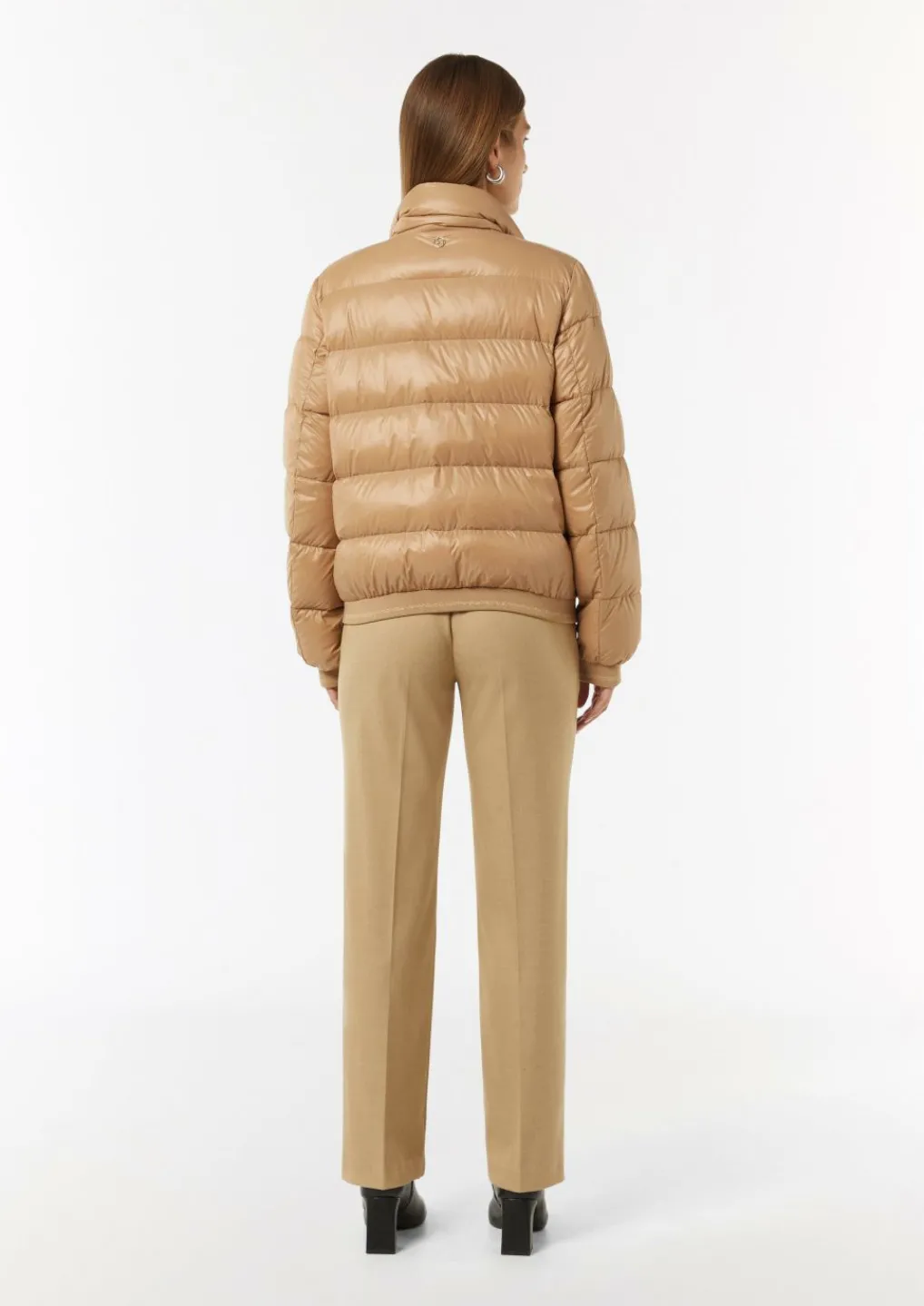 Pufferjacke mit Stehkragen und Rippbündchen-Comma Hot