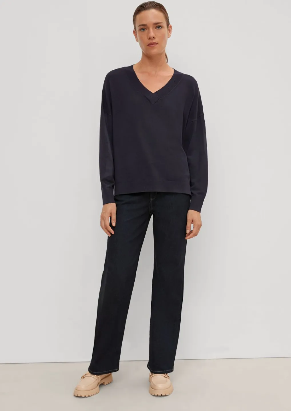 Pullover mit V-Ausschnitt aus Viskosemix-Comma Online