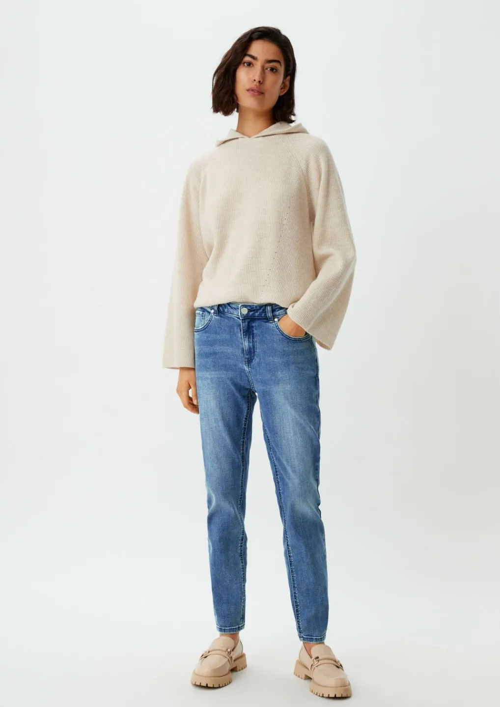 Regular Fit: Slim leg-Denim mit Wascheffekt-Comma Outlet