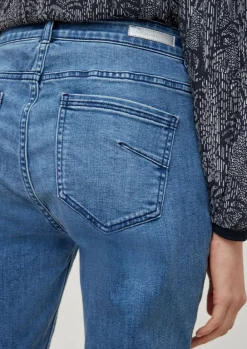 Regular Fit: Slim leg-Denim mit Wascheffekt-Comma Outlet
