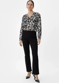 Regular: Hose mit Flared leg-Comma New