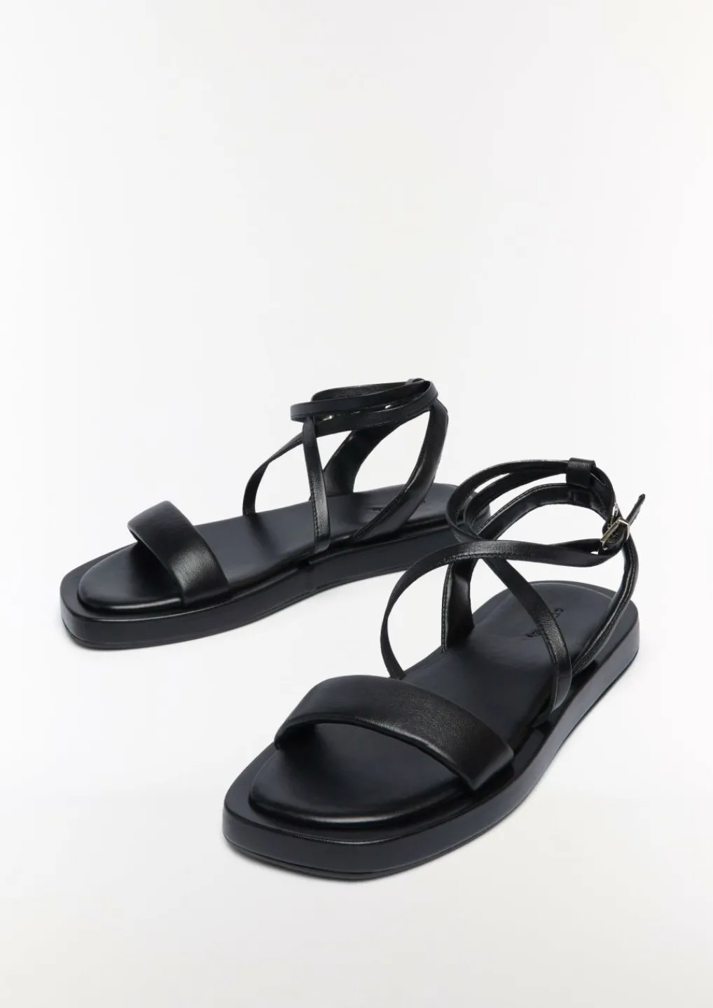 Riemchensandalen aus Leder-Comma New