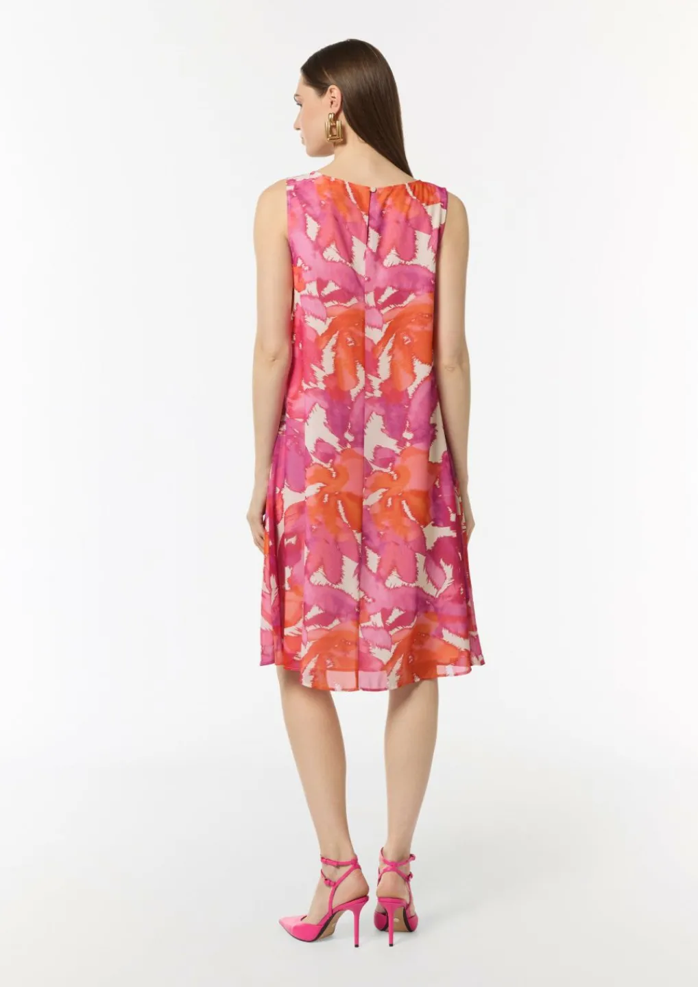 Ärmelloses Kleid mit Bateau-Ausschnitt-Comma Hot