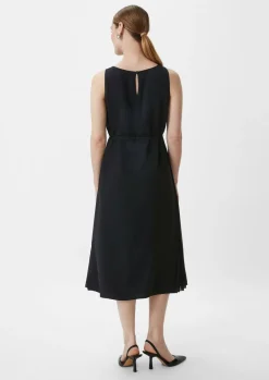 Ärmelloses Midikleid aus Crêpe-Comma New