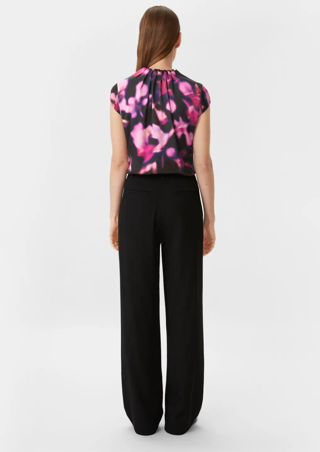 Satinbluse mit All-over-Print-Comma Fashion