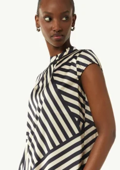 Satin-Bluse mit grafischem Muster und Kragendetail-Comma Sale