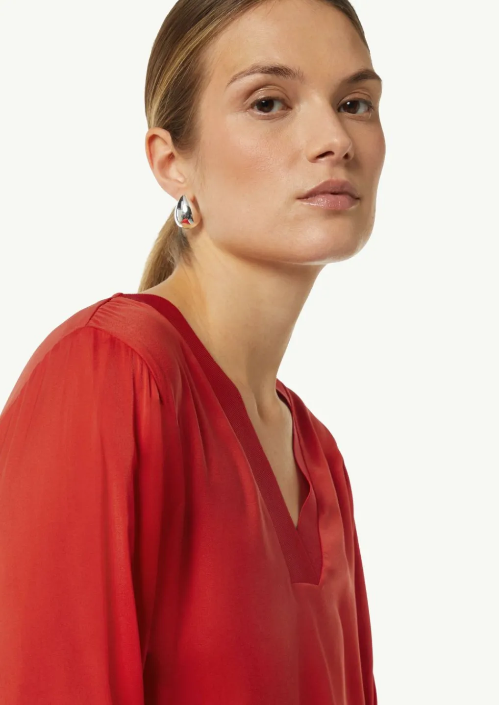 Satin-Bluse mit Rippbündchen-Comma Outlet