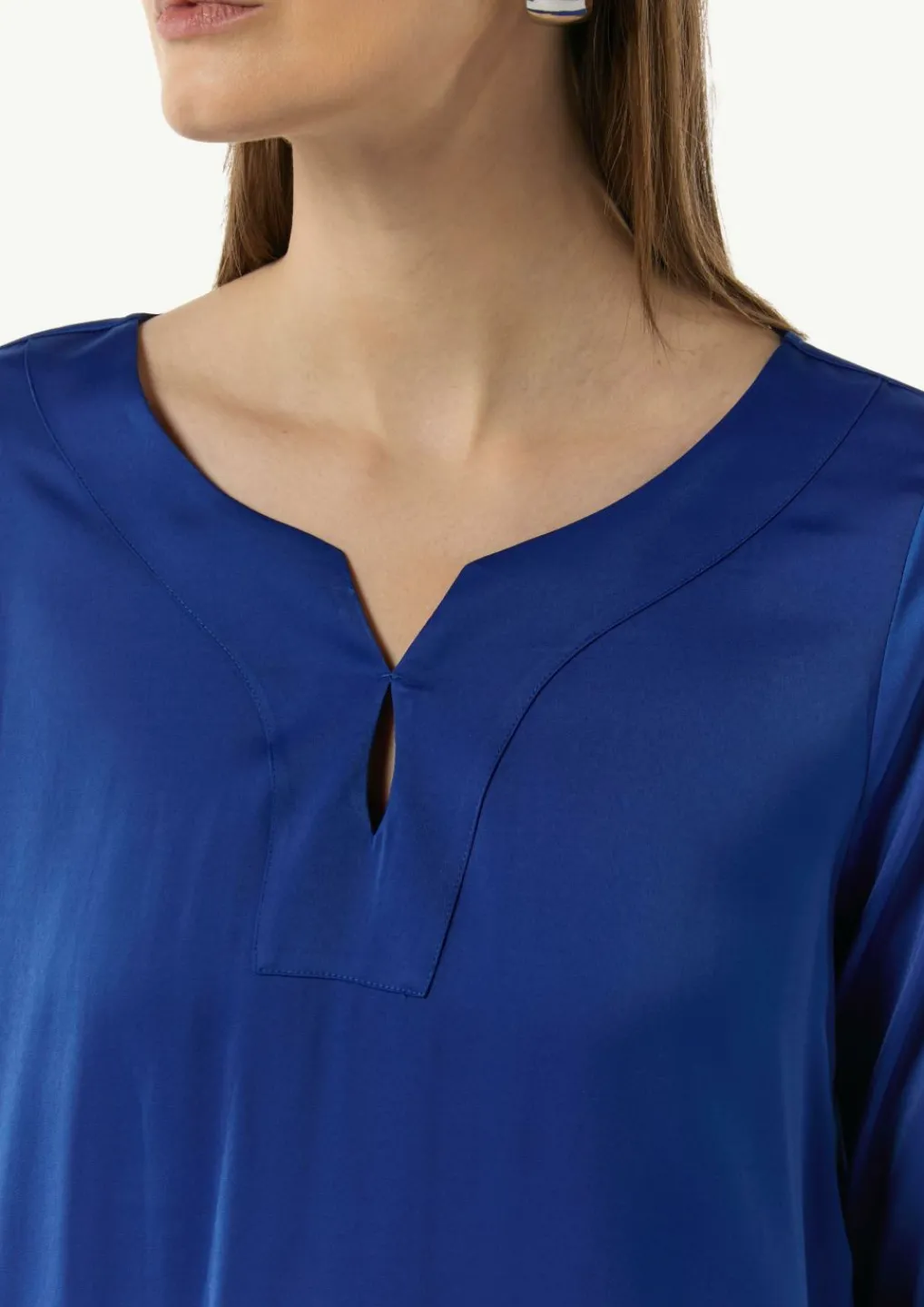 Satinbluse mit Tunika-Ausschnitt-Comma New