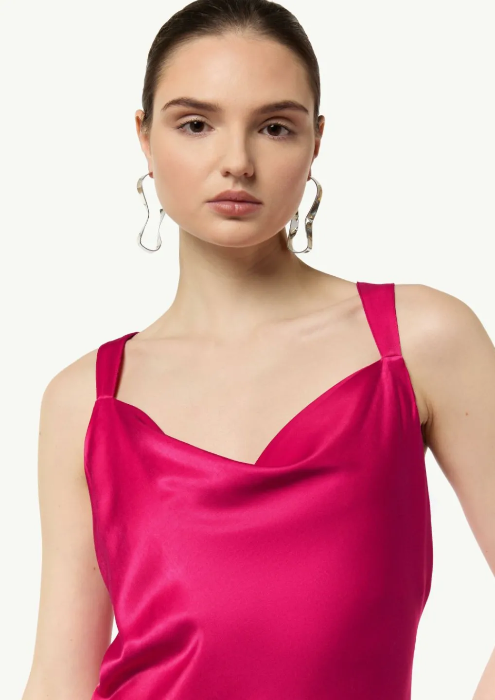 Satinkleid mit Wasserfall-Ausschnitt-Comma Fashion