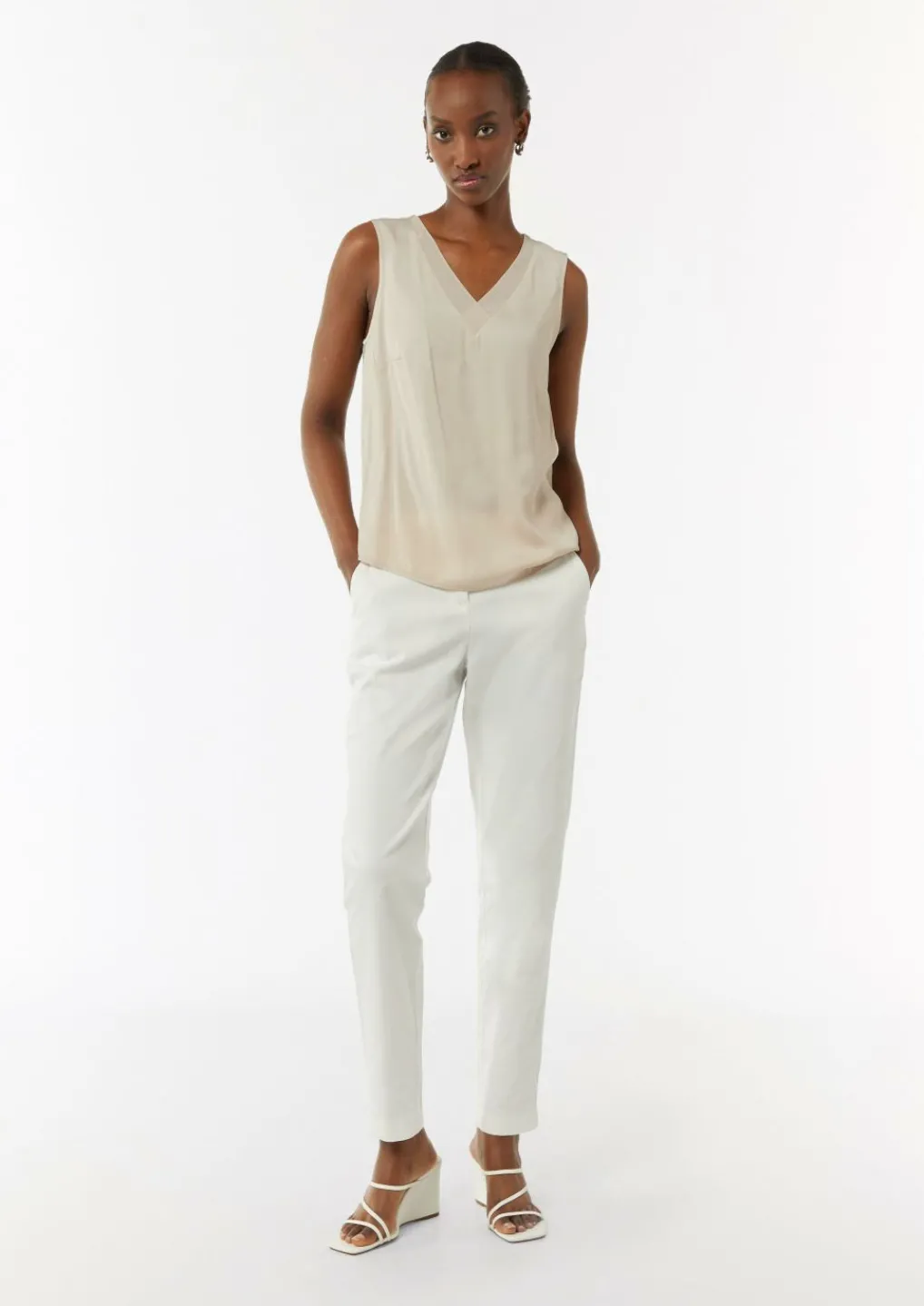 Satin-Top mit Chiffon-Ausschnitt-Comma Online