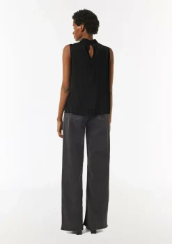 Satin-Top mit Cut-out-Comma Best