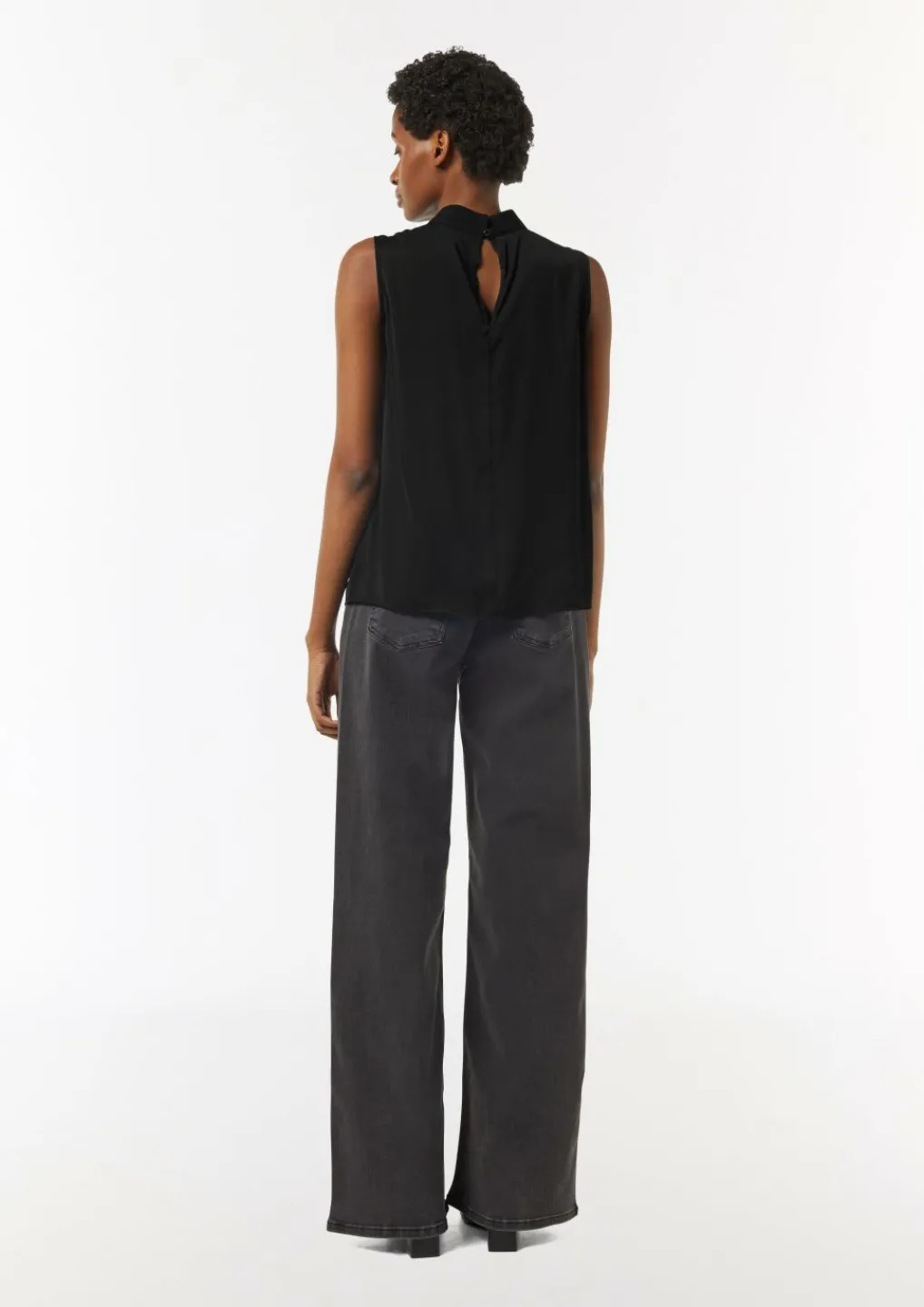 Satin-Top mit Cut-out-Comma Best
