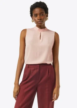 Satin-Top mit Cut-out-Comma Hot