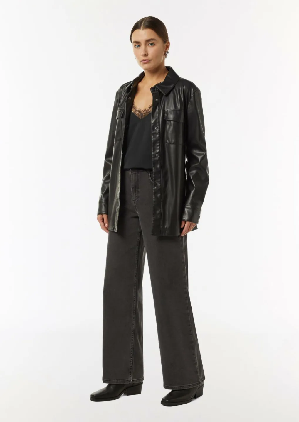 Satintop mit Spitzen-Details und verstellbaren Trägern-Comma Fashion