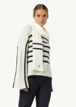 Schal aus Strick mit Kontrastdetails-Comma Sale