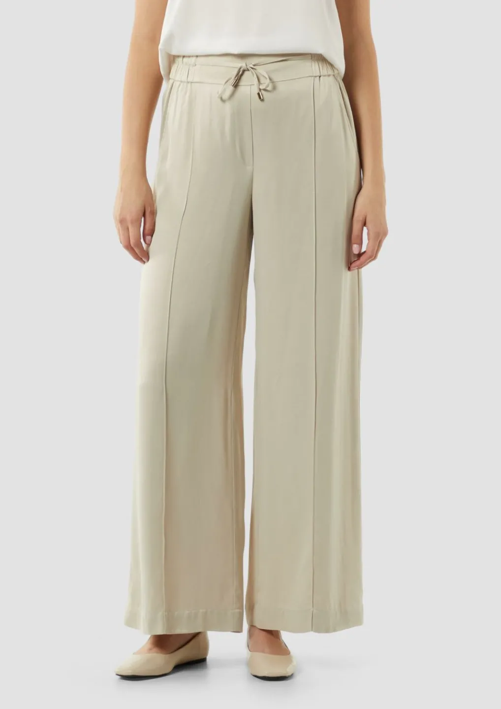 Schlupfhose aus Satin-Comma New