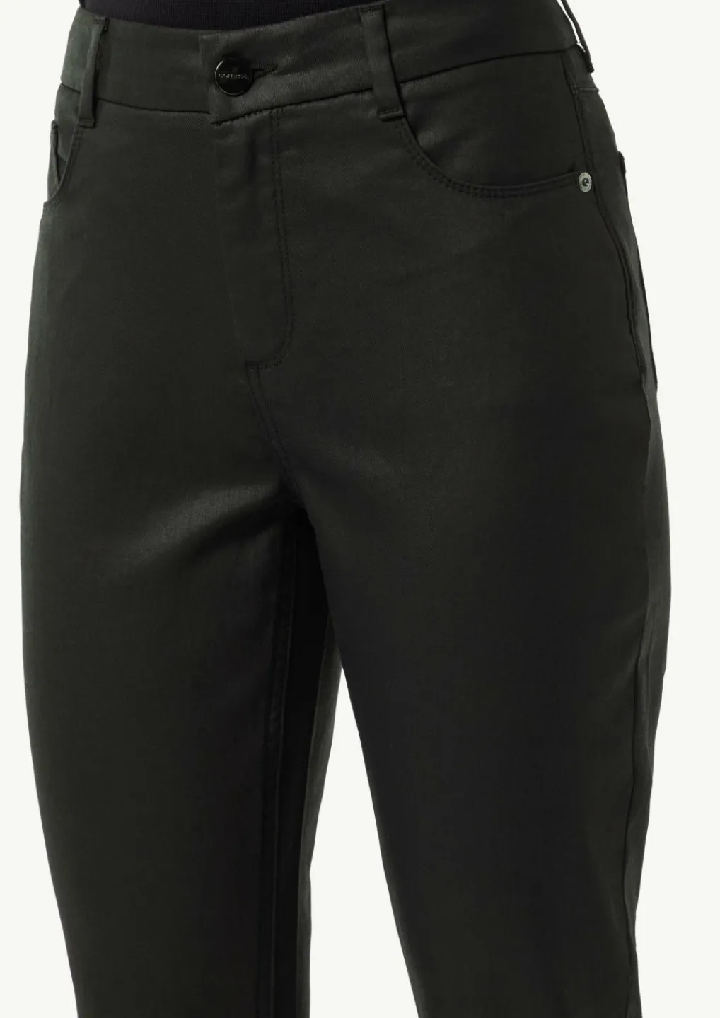 Schmale Hose mit Coating-Comma New