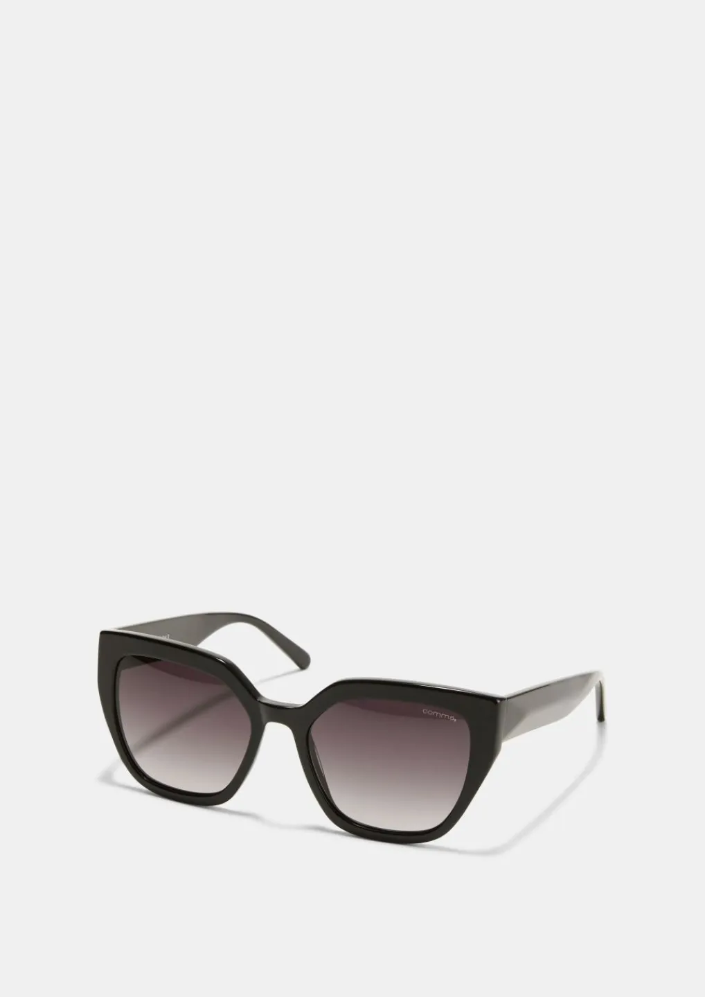 Sonnenbrille mit dunkler Tönung-Comma Hot