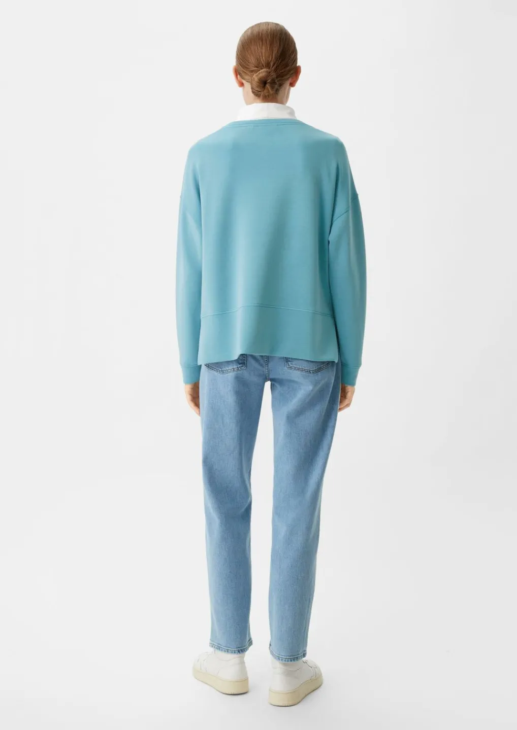 Strickjersey mit Label-Patch-Comma Hot