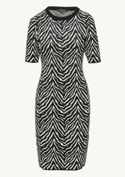 Strick-Kleid mit Zebra-Jaquard und Rippblende-Comma Best