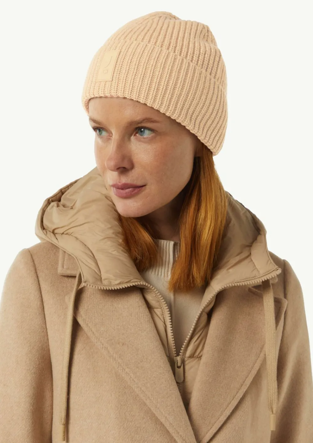 Strickmütze mit Label-Patch-Comma Clearance
