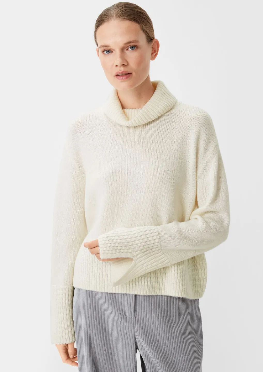 Strickpullover mit breiter Rippblende-Comma Best