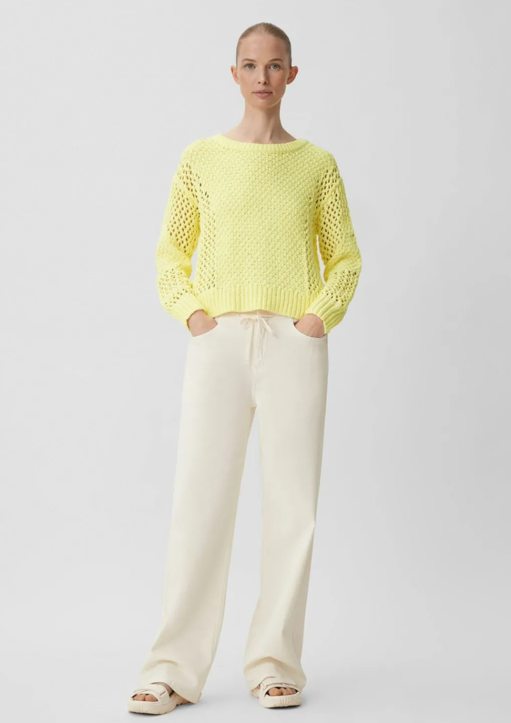 Strickpullover mit Label-Patch-Comma Discount