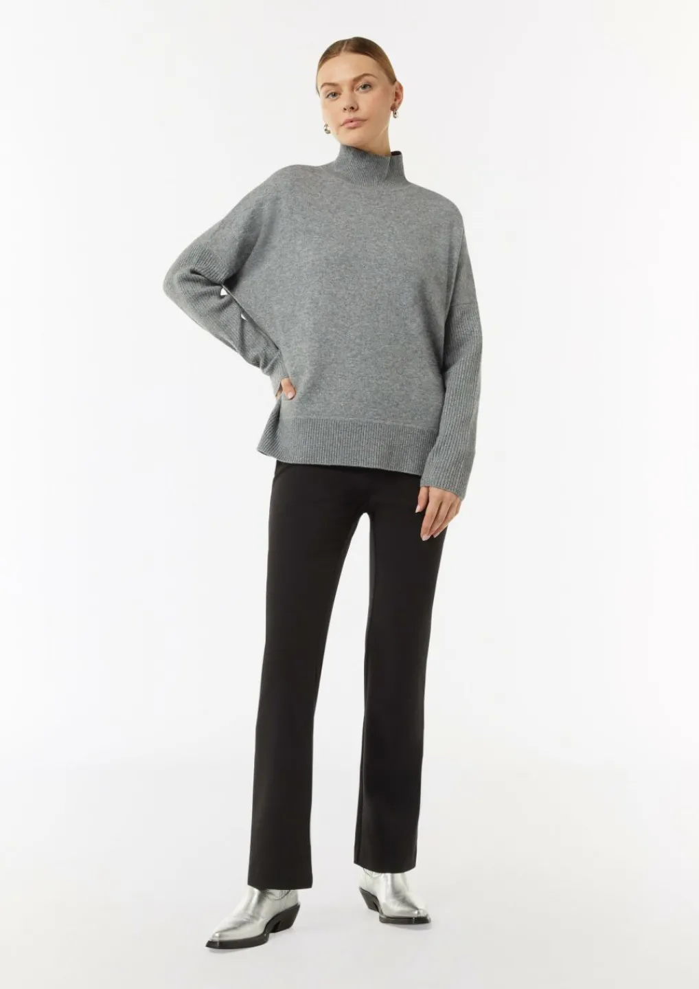 Strickpullover mit Stehkragen und Rippdetail-Comma Discount