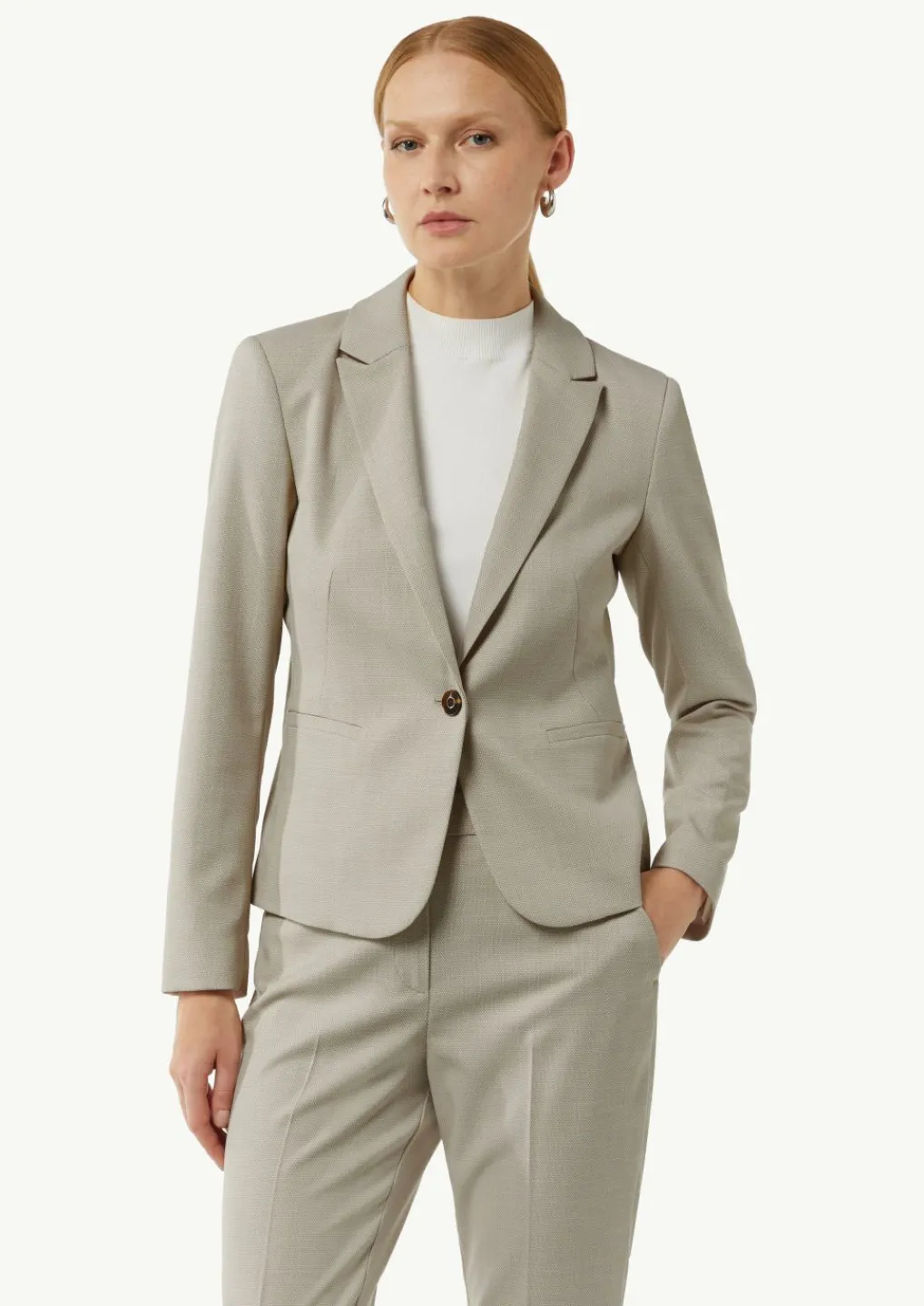 Strukturierter Blazer mit Reverskragen-Comma Hot