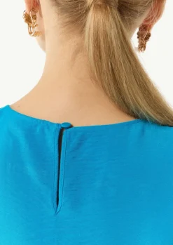Strukturiertes Top mit Raffung am Ausschnitt-Comma New