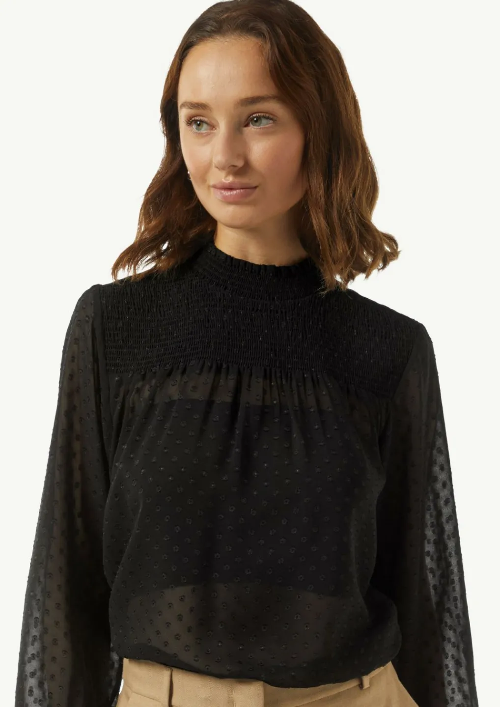 Transparente Jacquard-Bluse mit Smok-Detail-Comma Sale