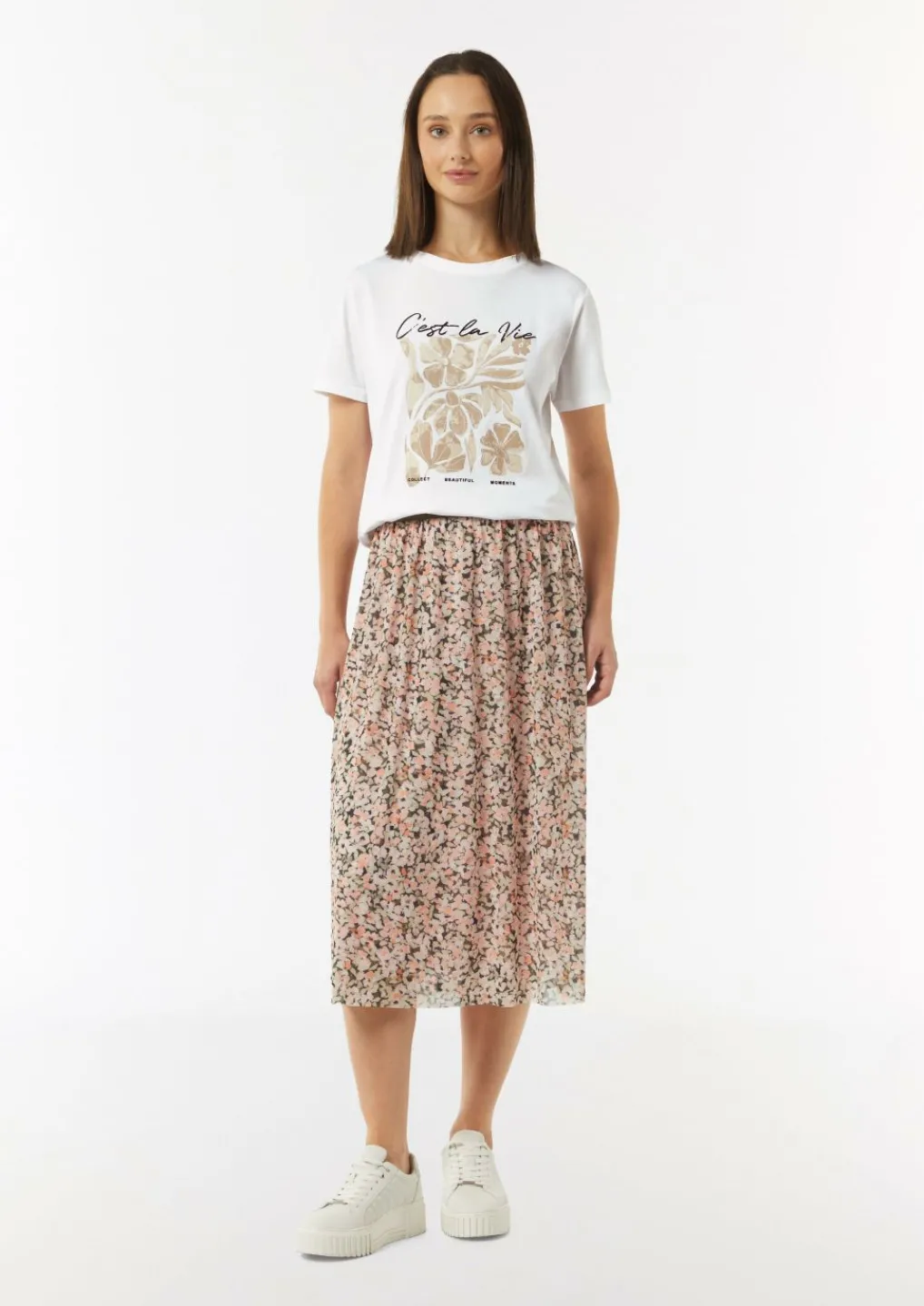 T-Shirt mit Artwork und Stickerei am Ausschnitt-Comma Fashion