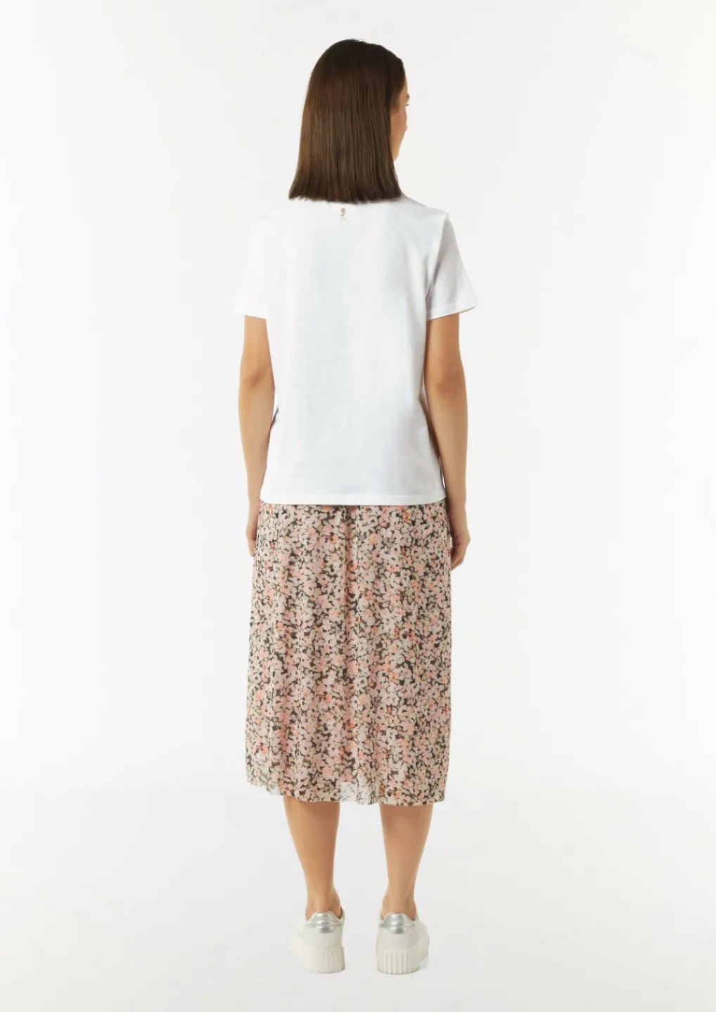 T-Shirt mit Artwork und Stickerei am Ausschnitt-Comma Fashion